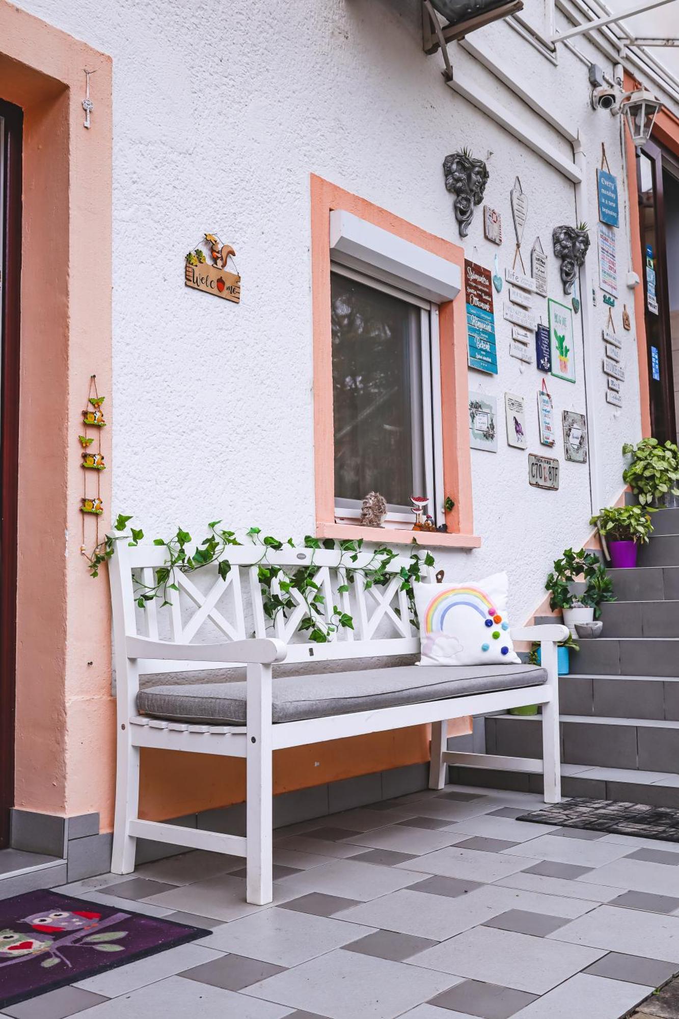 Szivárvány Panzió Szeged Exterior foto
