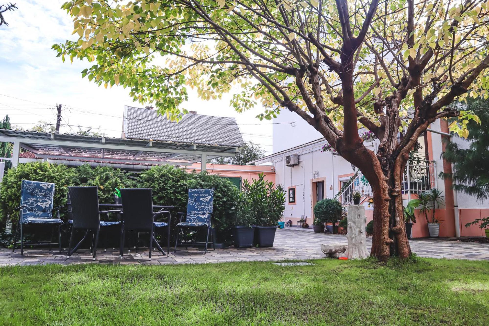 Szivárvány Panzió Szeged Exterior foto
